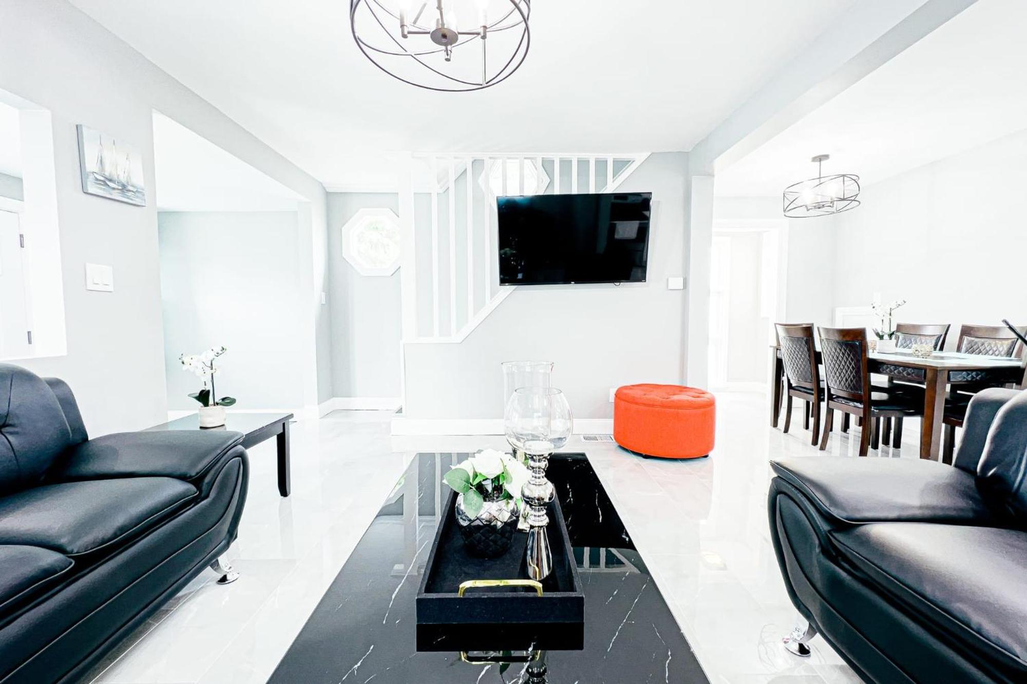 2 Homes, 1 Stay-7Br Niagara Falls Compound Екстериор снимка